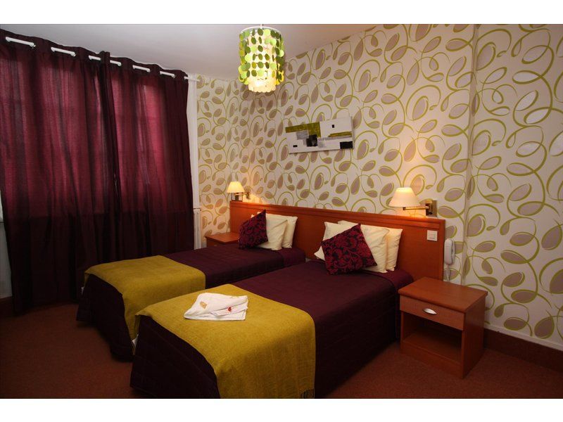 Hotel Raymond 4 Тулуза Номер фото