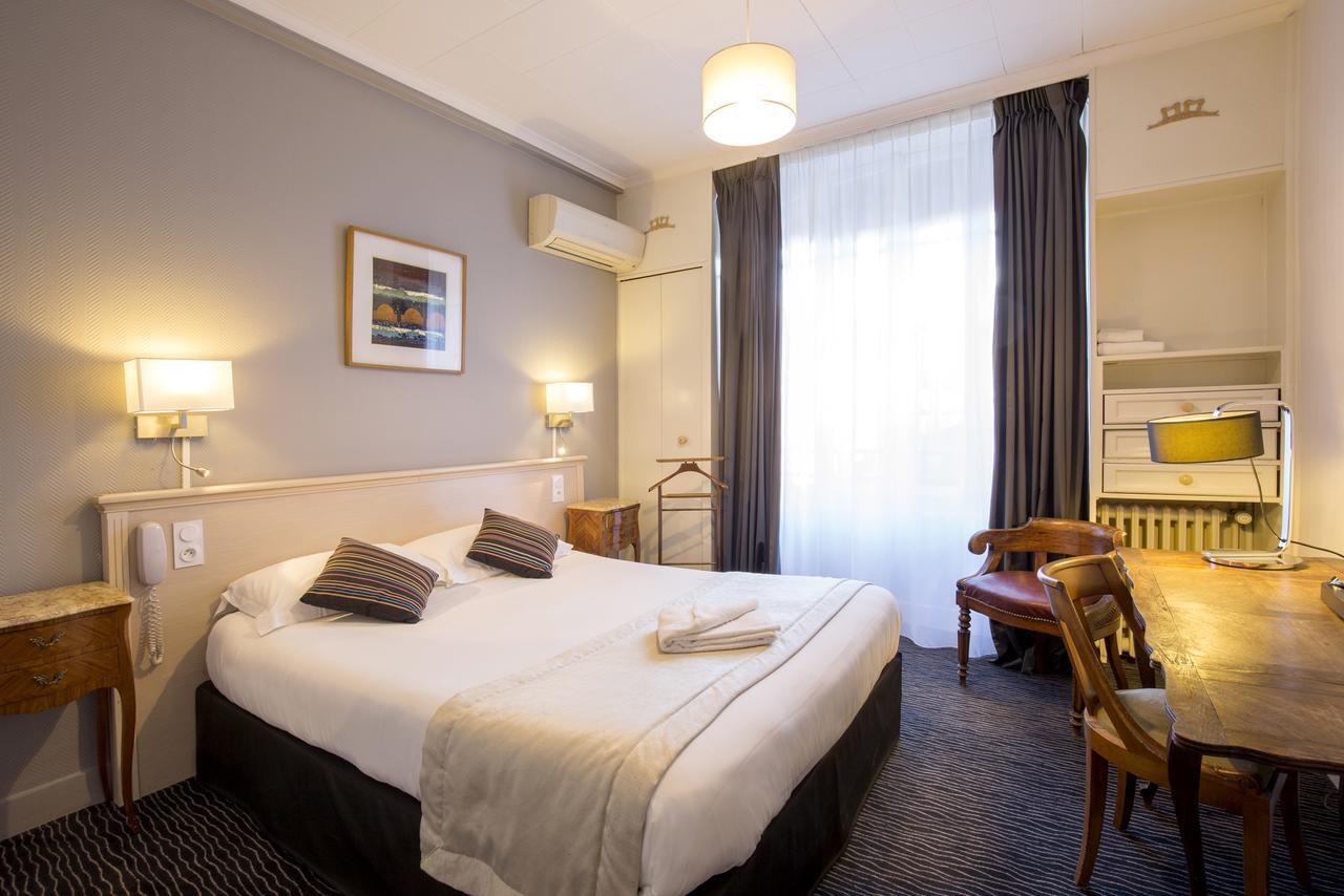 Hotel Raymond 4 Тулуза Номер фото