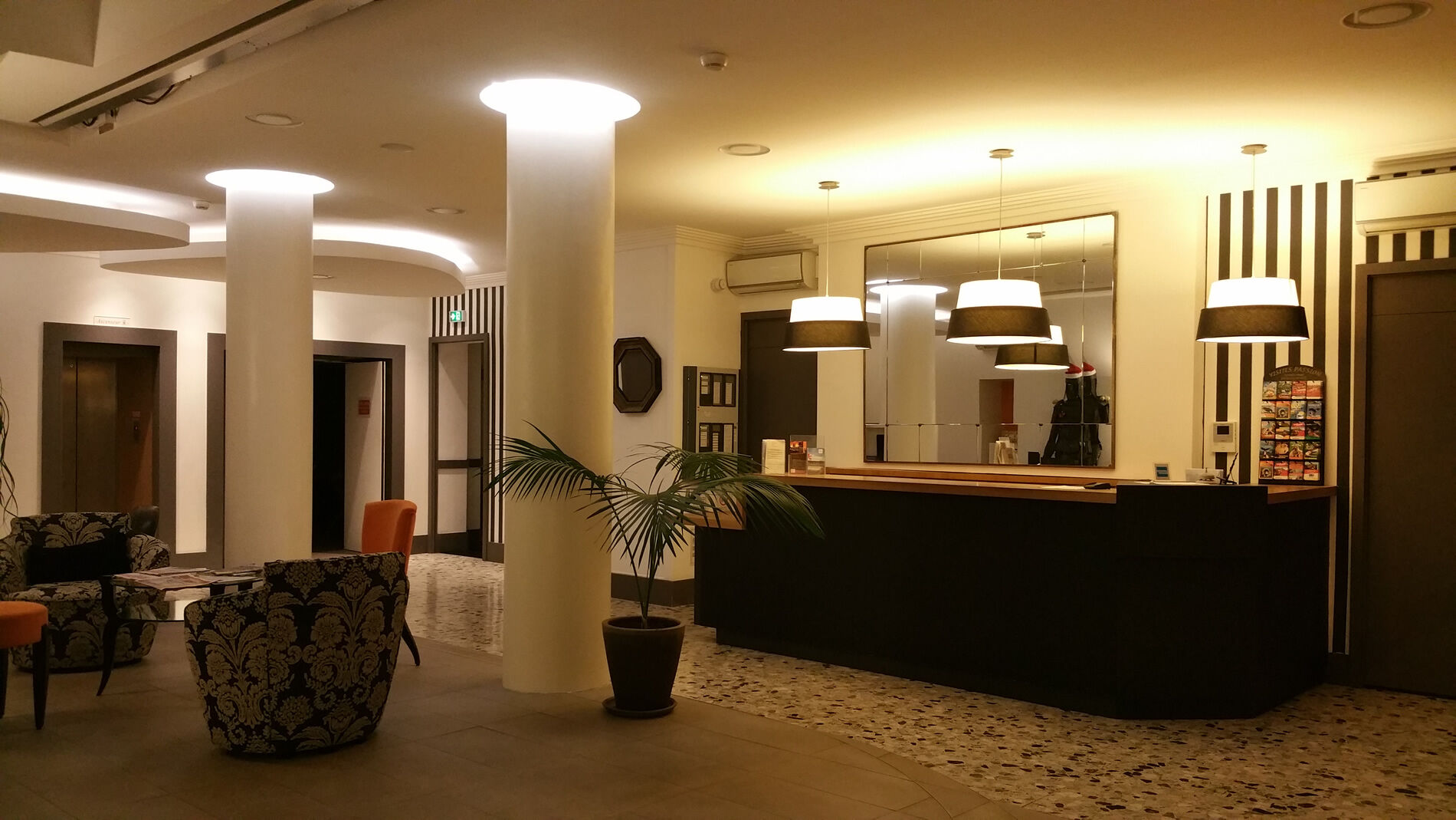 Hotel Raymond 4 Тулуза Екстер'єр фото