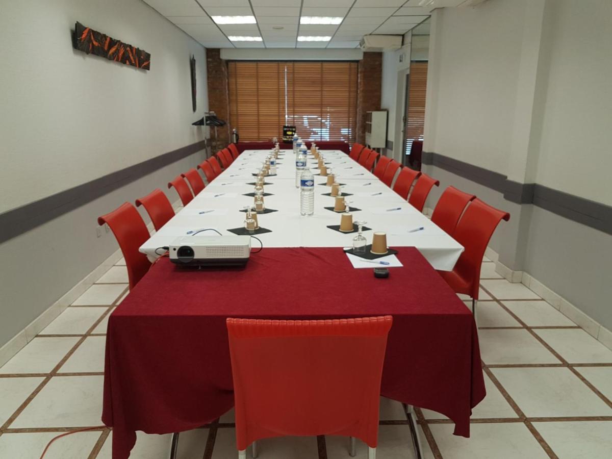 Hotel Raymond 4 Тулуза Екстер'єр фото